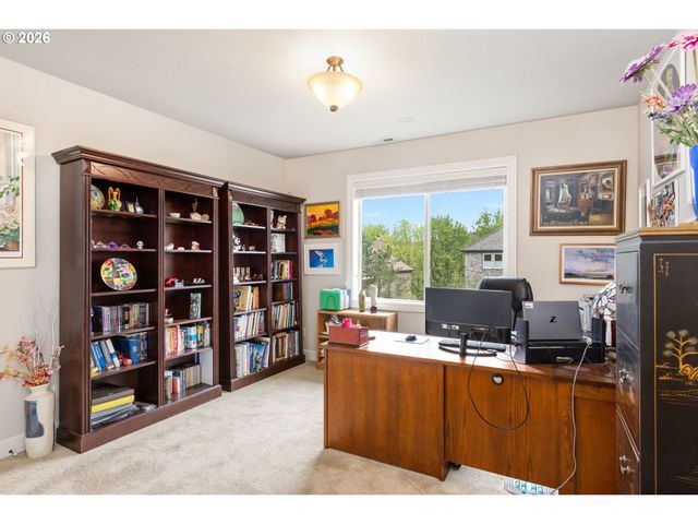 15214 Nw RED CEDAR Ct, Portland, OR 97231