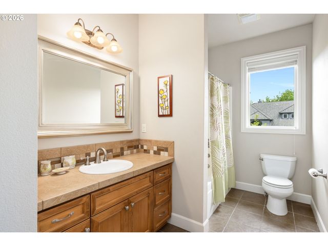 15214 Nw RED CEDAR Ct, Portland, OR 97231