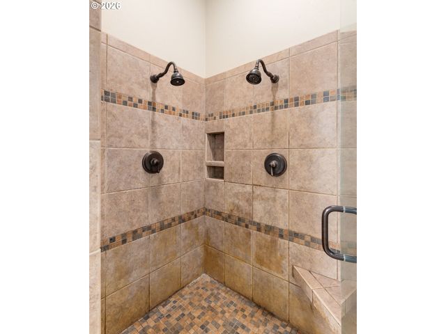 15214 Nw RED CEDAR Ct, Portland, OR 97231