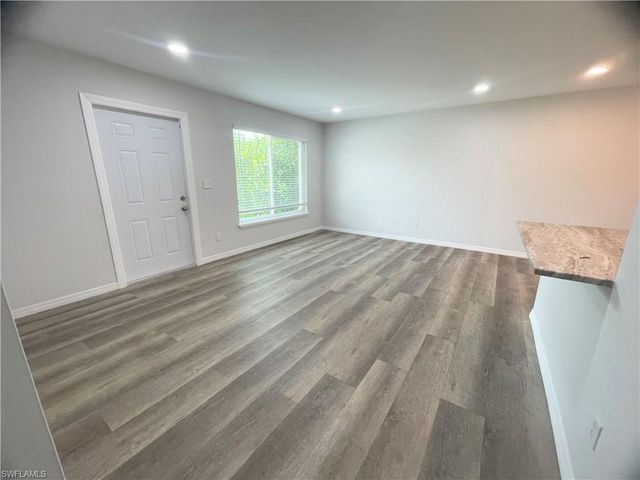 3183 Poinciana DR, Naples, FL 34105
