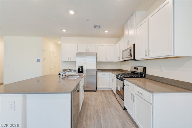 501 Red Lovebird Avenue, Henderson, NV 89011