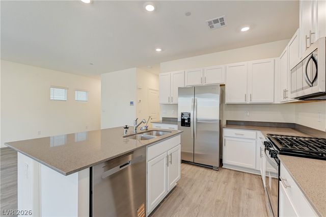 501 Red Lovebird Avenue, Henderson, NV 89011
