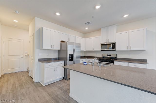 501 Red Lovebird Avenue, Henderson, NV 89011