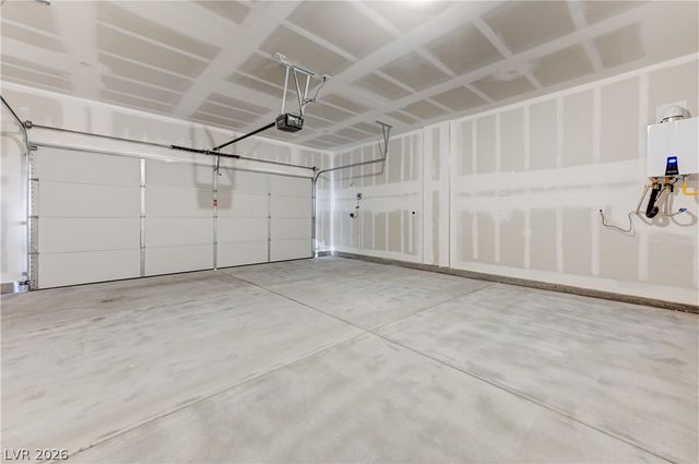 501 Red Lovebird Avenue, Henderson, NV 89011