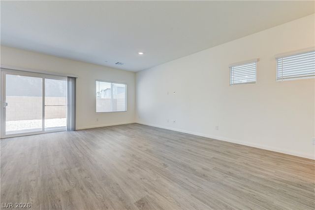 501 Red Lovebird Avenue, Henderson, NV 89011