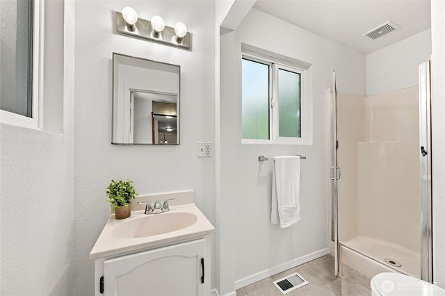 16217 SE Newport Way, Bellevue, WA 98006