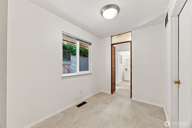 16217 SE Newport Way, Bellevue, WA 98006