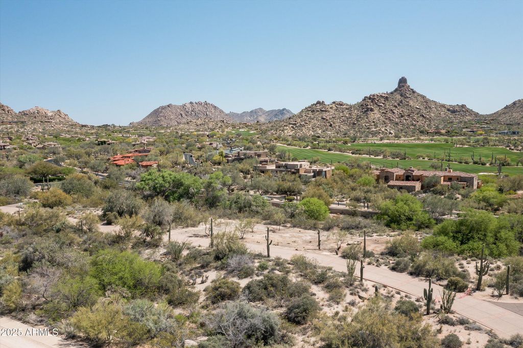 9804 E RUNNING DEER Trail 1, Scottsdale, AZ 85262 — photo 4