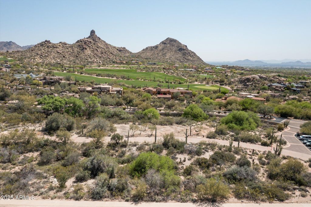 9804 E RUNNING DEER Trail 1, Scottsdale, AZ 85262 — photo 5