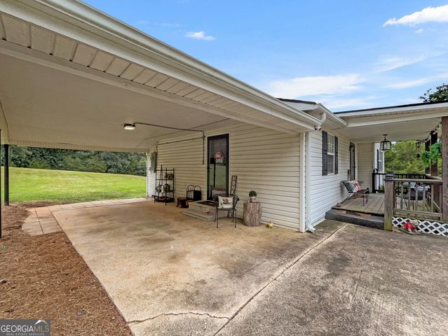 680 Hunters Creek Road, Toccoa, GA 30577