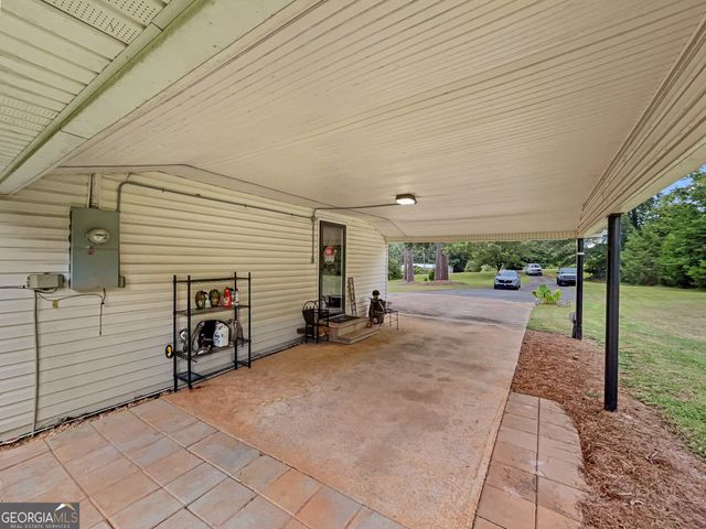 680 Hunters Creek Road, Toccoa, GA 30577