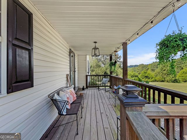 680 Hunters Creek Road, Toccoa, GA 30577