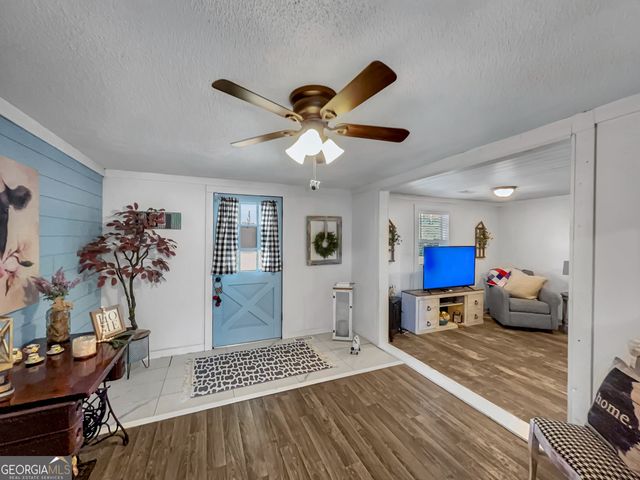 680 Hunters Creek Road, Toccoa, GA 30577