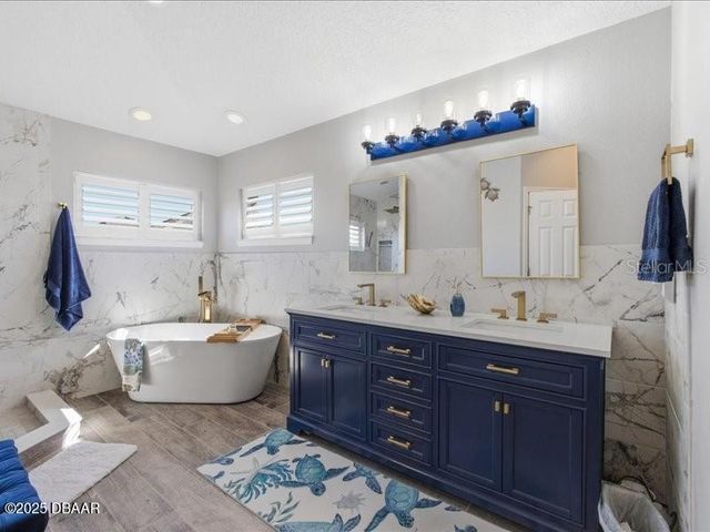 121 W Coquina Key Drive, Ormond Beach, FL 32176