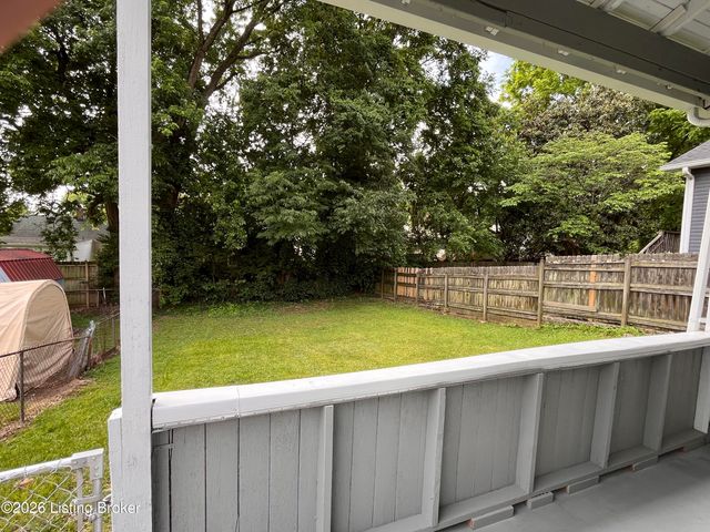 1034 Dixon Ave, Louisville, KY 40217