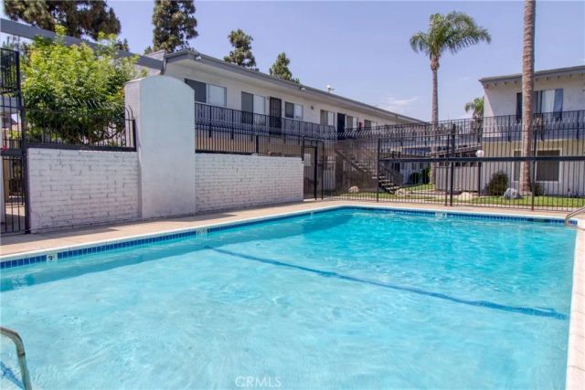 5500 Ackerfield Avenue 307, Long Beach, CA 90805
