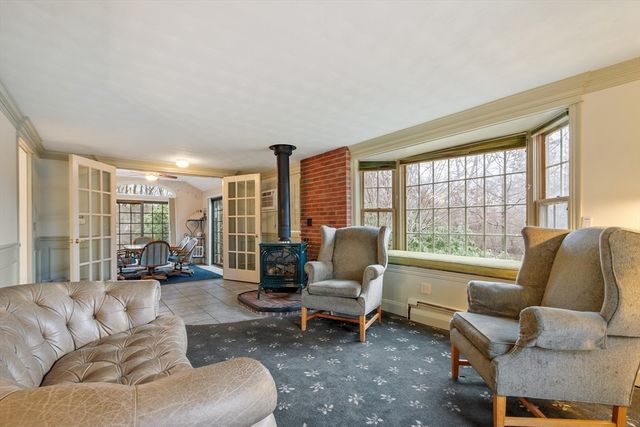 321 Cambridge St, Burlington, MA 01803