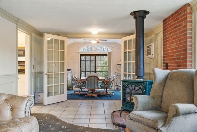 321 Cambridge St, Burlington, MA 01803