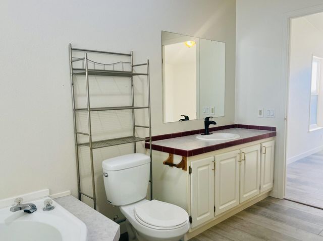 633 E Archwood UNIT 125, Eagle Point, OR 97524