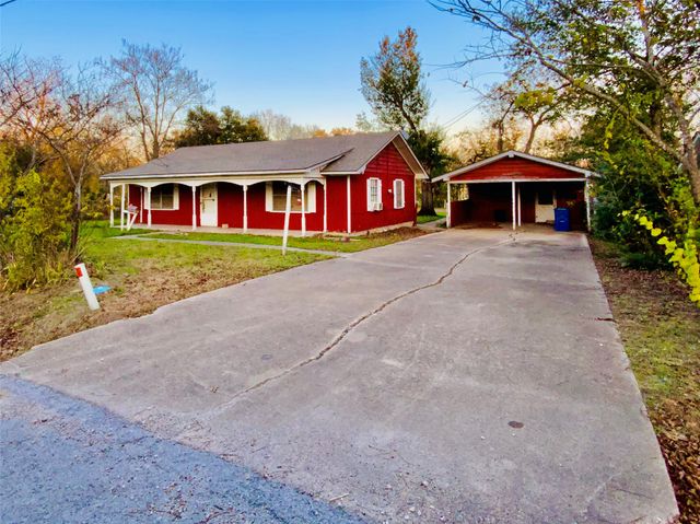 203 S Red River Street, Mexia, TX 76667