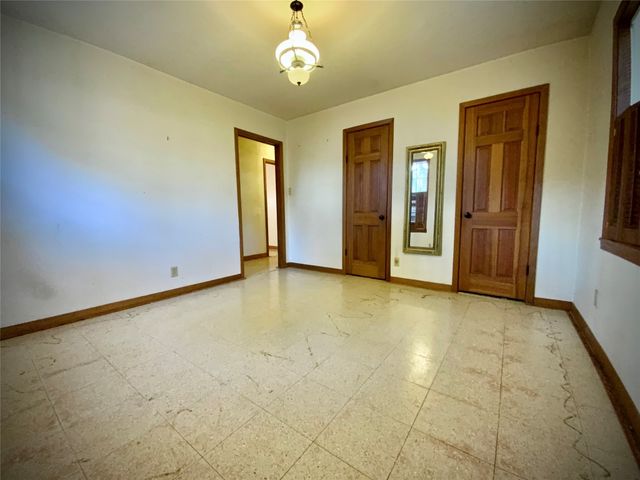 203 S Red River Street, Mexia, TX 76667