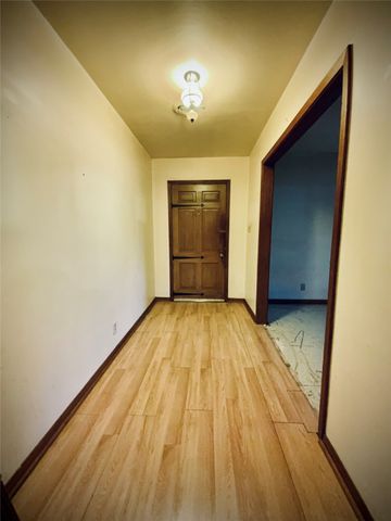 203 S Red River Street, Mexia, TX 76667