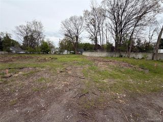 00007 Kinloch Street, Southfield, MI 48033