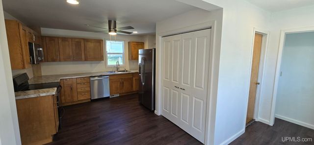 601 E Margaret Street, Iron Mountain, MI 49801