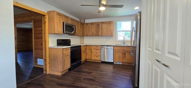 601 E Margaret Street, Iron Mountain, MI 49801