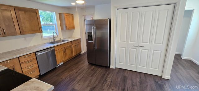 601 E Margaret Street, Iron Mountain, MI 49801