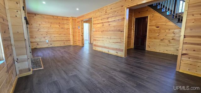 601 E Margaret Street, Iron Mountain, MI 49801