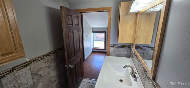 601 E Margaret Street, Iron Mountain, MI 49801