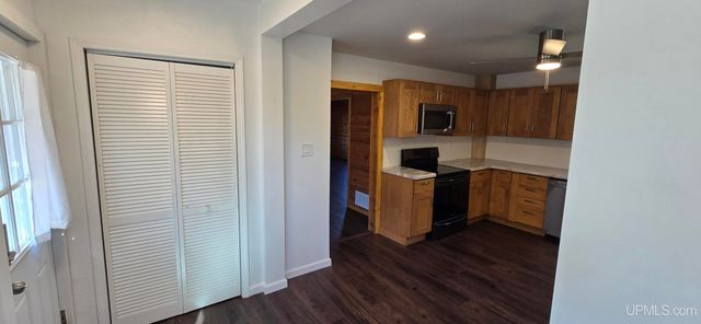 601 E Margaret Street, Iron Mountain, MI 49801