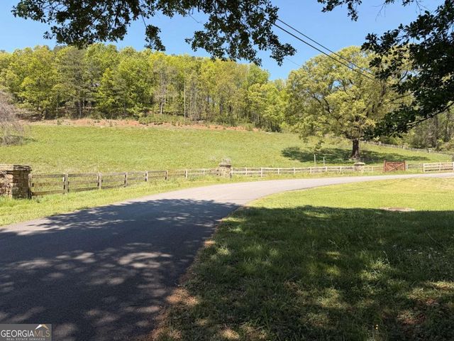 90 Tower Drive SW, Cartersville, GA 30120