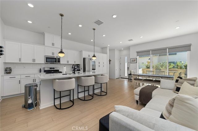 2502 E Stanley Paseo, Ontario, CA 91762