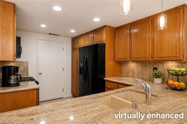 1389 Pepper Tree, Hemet, CA 92545