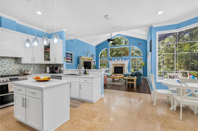 11415 NW 10TH LANE, Gainesville, FL 32606