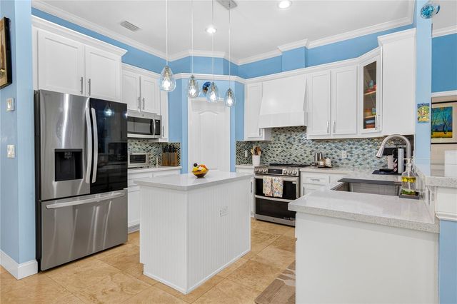 11415 NW 10TH LANE, Gainesville, FL 32606