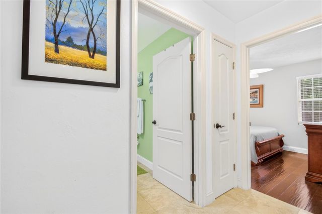 11415 NW 10TH LANE, Gainesville, FL 32606