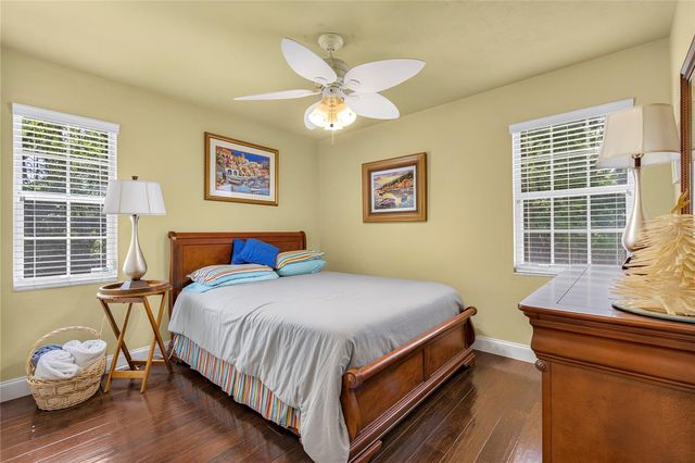 11415 NW 10TH LANE, Gainesville, FL 32606