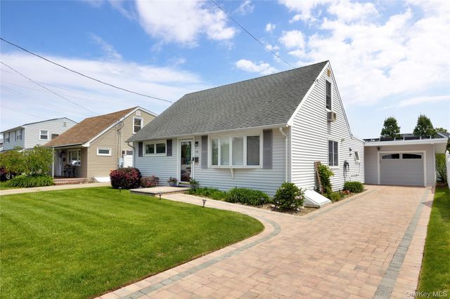 161 Division Avenue, Massapequa, NY 11758