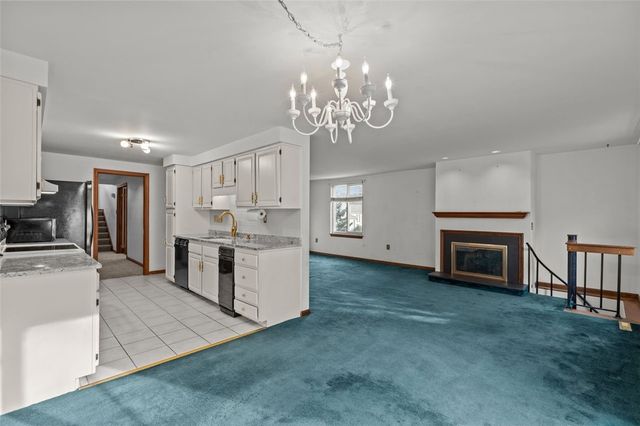 1548 Pineview Drive, Upper St Clair, PA 15241