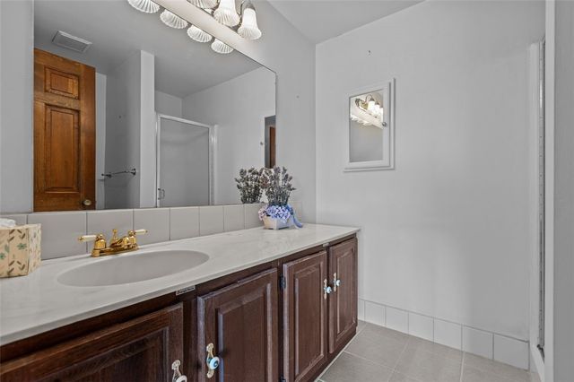 1548 Pineview Drive, Upper St Clair, PA 15241