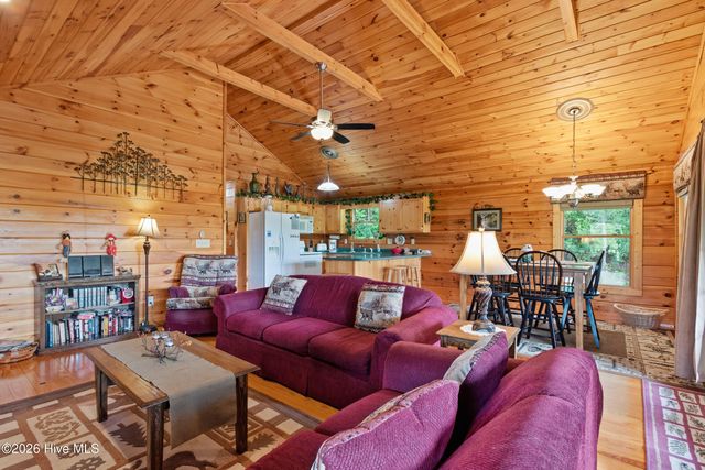 383 Hy Cobb Drive, Murphy, NC 28906