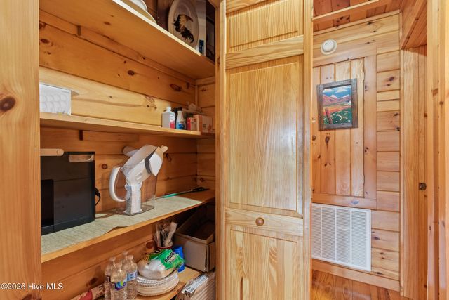 383 Hy Cobb Drive, Murphy, NC 28906