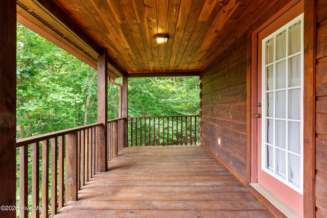 383 Hy Cobb Drive, Murphy, NC 28906