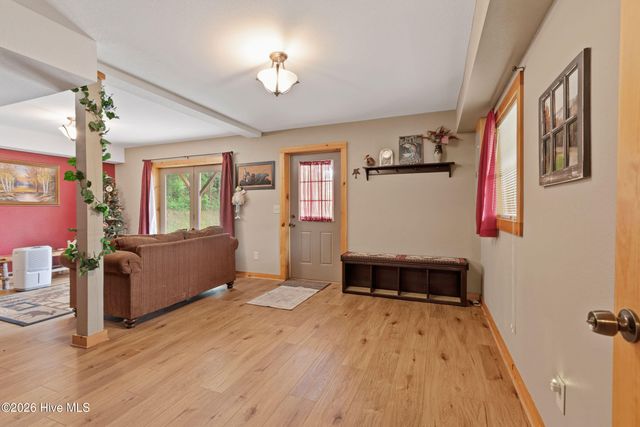 383 Hy Cobb Drive, Murphy, NC 28906