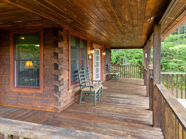 383 Hy Cobb Drive, Murphy, NC 28906