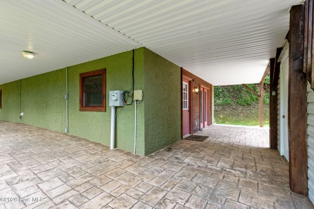 383 Hy Cobb Drive, Murphy, NC 28906