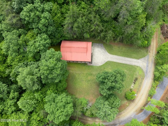 383 Hy Cobb Drive, Murphy, NC 28906